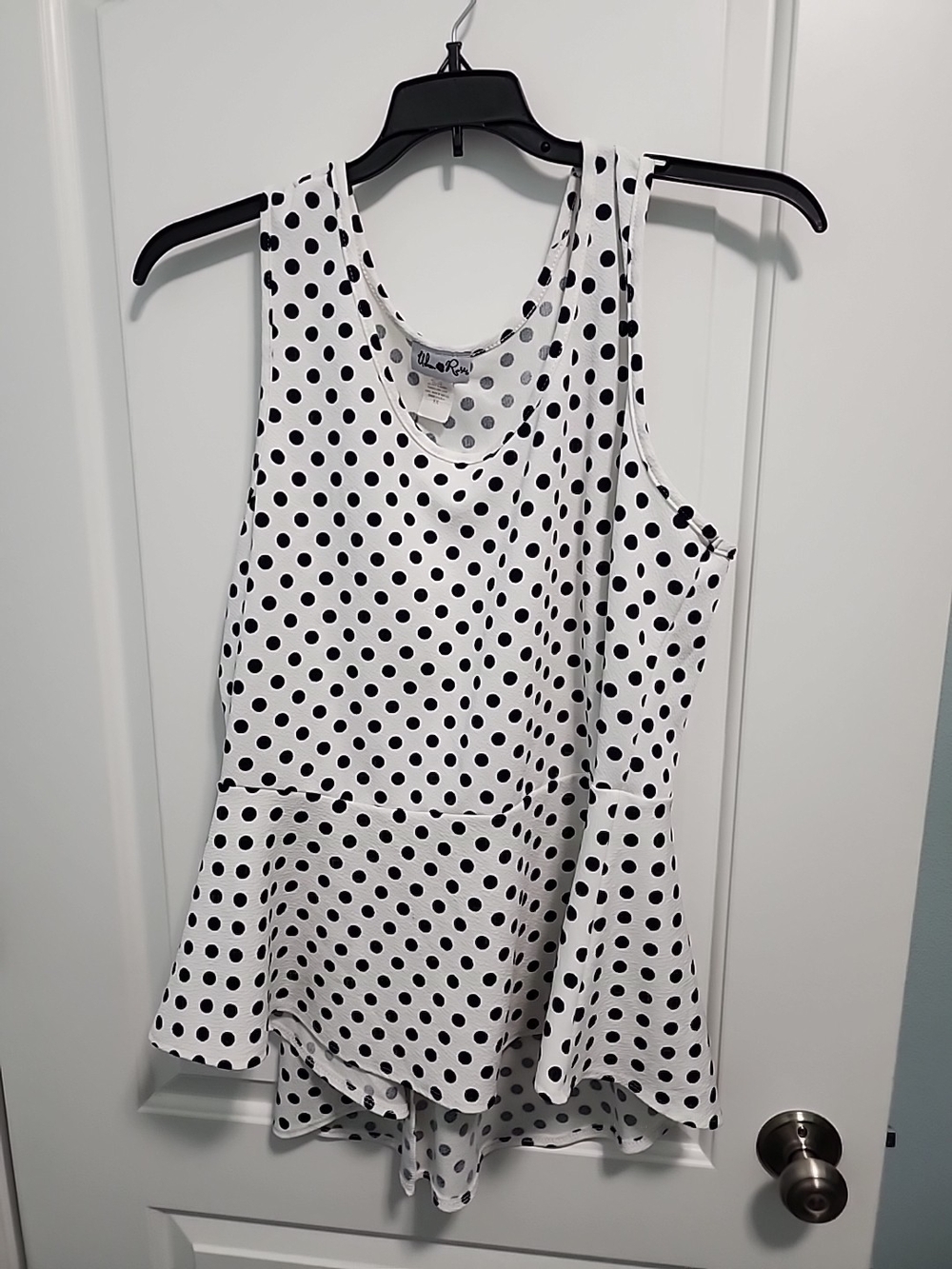 Urban Rose Plus Size peplum Tp Sz 3X Whit Black Ploka Dots Hi Low Ruffle